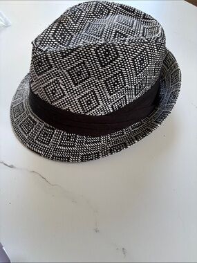 Classic Black & White Patterned Fedora Hat